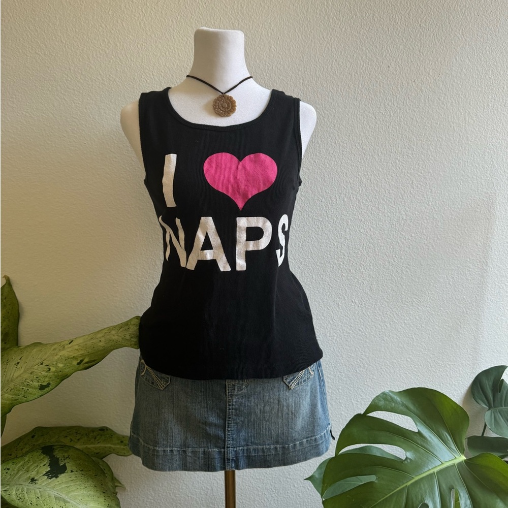 ✨ Sold ✨ Vintage I 💗 naps tank